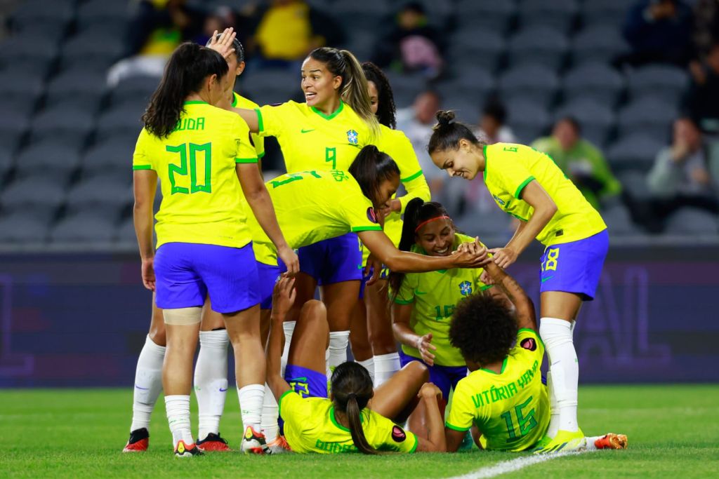 LA PRENSA Diario Copa de Oro Femenino / EEUU Canadá y México